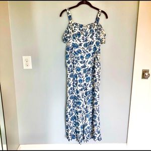 Loft petite jumpsuit with packets!